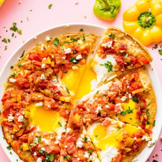 CAULIFLOWER CRUST SHAKSHUKA PIZZA