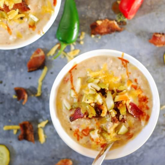 CAULIFLOWER BACON CHEESEBURGER SOUP