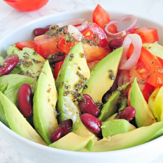 Avocado and red bean salad