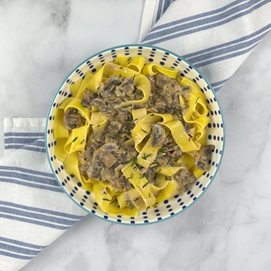 Pasta with Creamy Mushroom Sauce