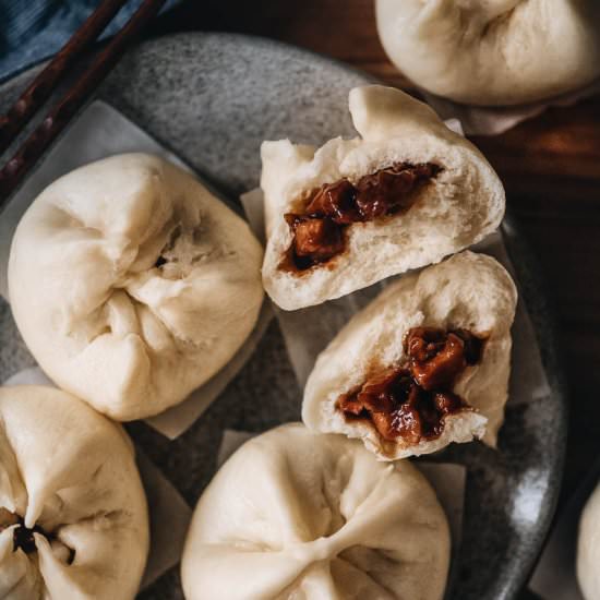 Char Siu Bao-Steamed BBQ Pork Buns