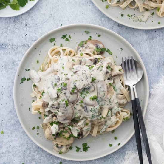 Creamy Vegan Garlic Mushroom Fettuc