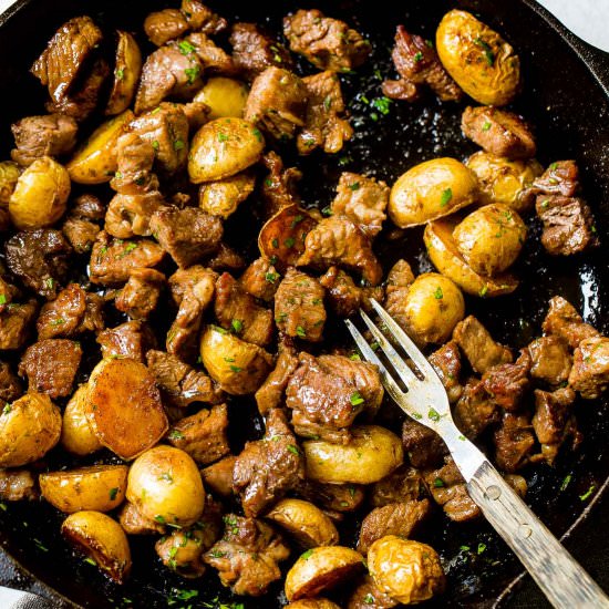 One Skillet Smoky Steak & Potatoes