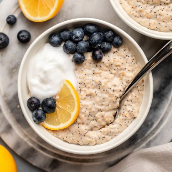 Lemon Poppyseed Oatmeal