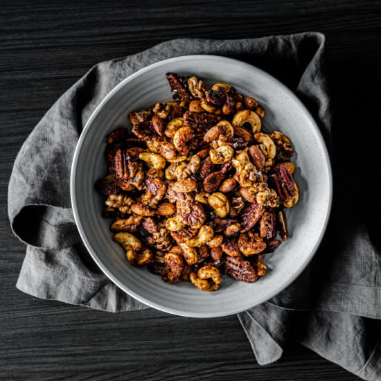 Sweet and Spicy Mixed Nuts