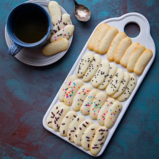Cat’s Tongue Cookies