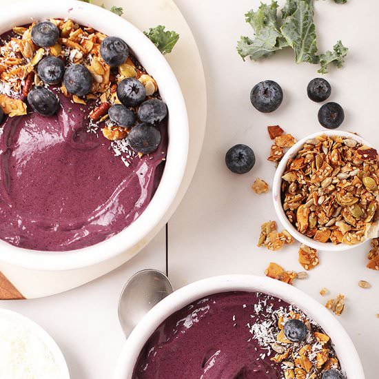 Blueberry Coconut Smoothie Bowl
