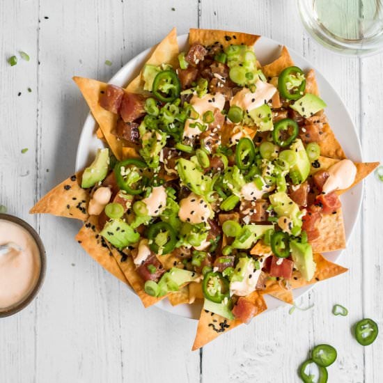 spicy tuna tartare nachos