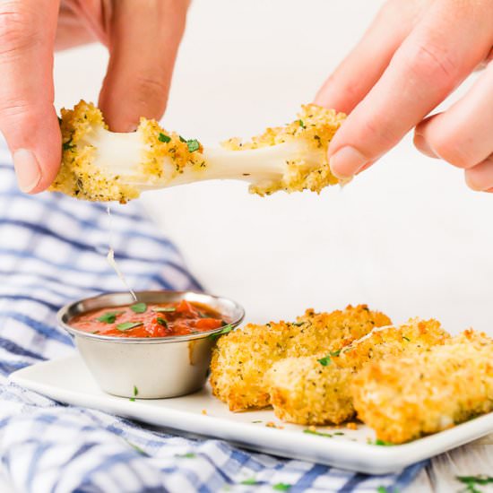 Air Fryer Mozzarella Sticks