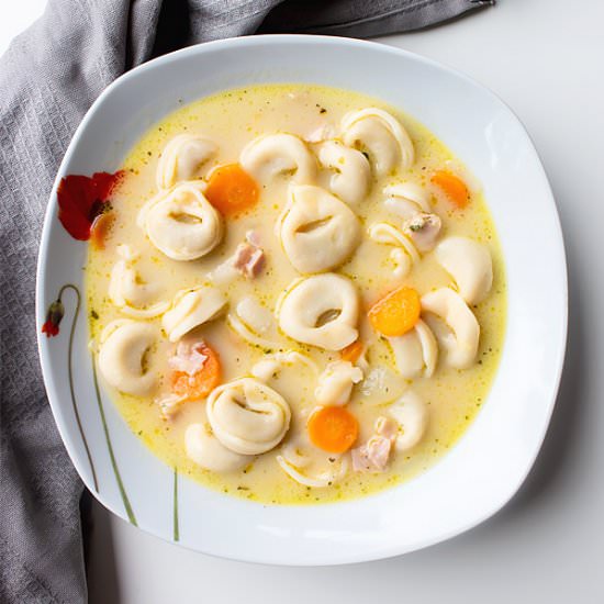 3 cheese tortellini soup