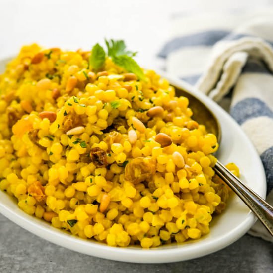 Healthy Turmeric Pearl Couscous