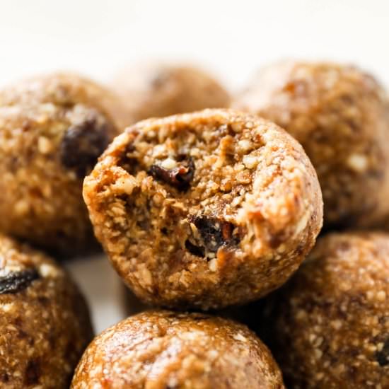 Oatmeal Raisin Cookie Dough Bites