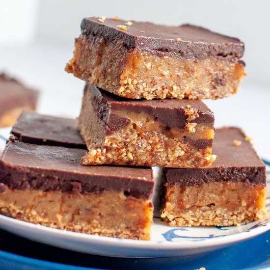 Raw Caramel Slice