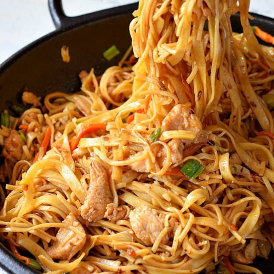 Stir Fry Chicken Noodles