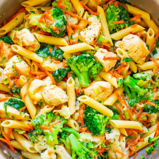 15-Min Cheesy Chicken Pasta & Veg
