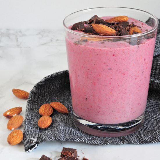 Cherry-banana smoothie