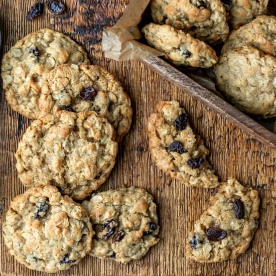 Oatmeal Raisin Cookies