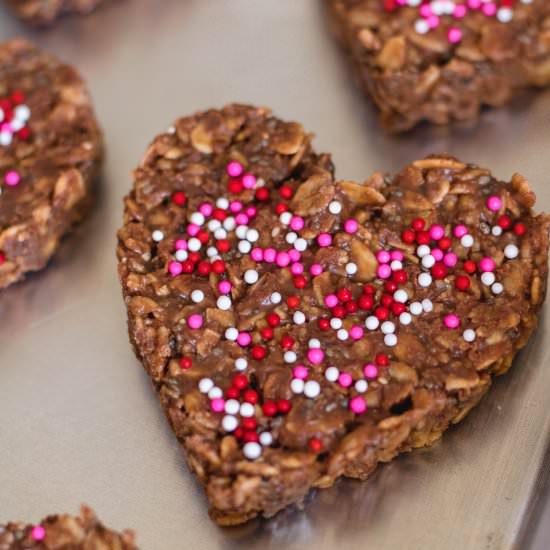 Healthy no bake valentine’s cookies