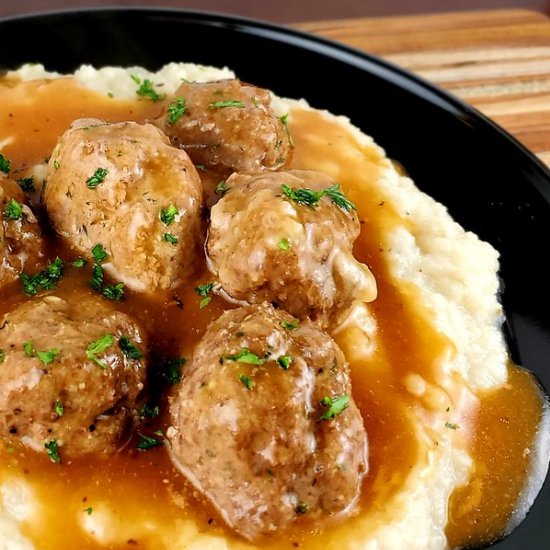 meatballs in brown Gravy