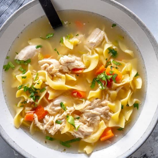 Slow Cooker Chicken Noodle Soup