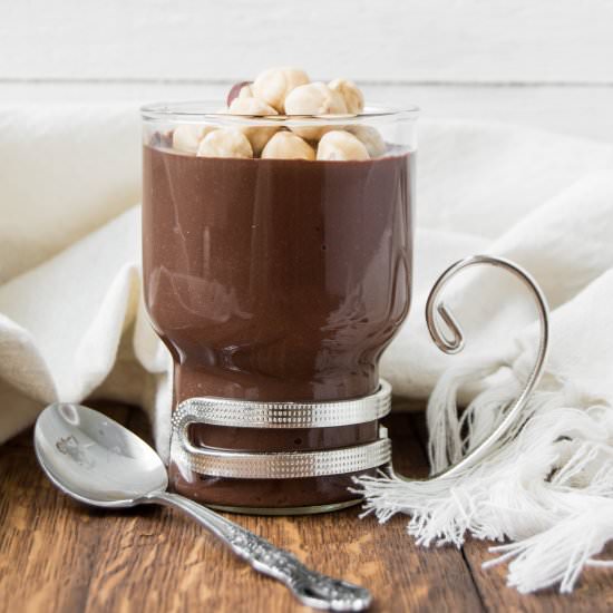 Coconut and cocoa vegan cream