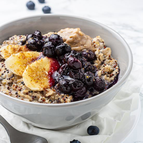 Peanut Porridge with Blueberries