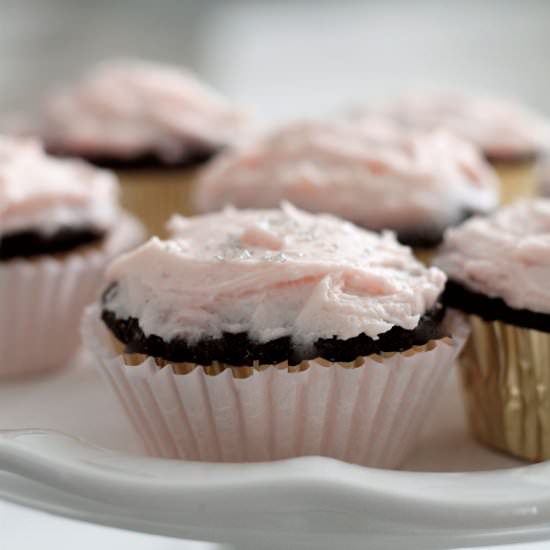 Chocolate Cupcakes w/Raspberry