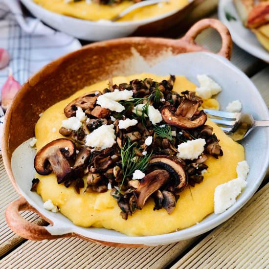 Vegan mushrooms and polenta