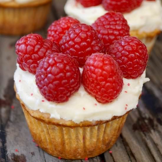 Fresh Raspberry Cupcakes