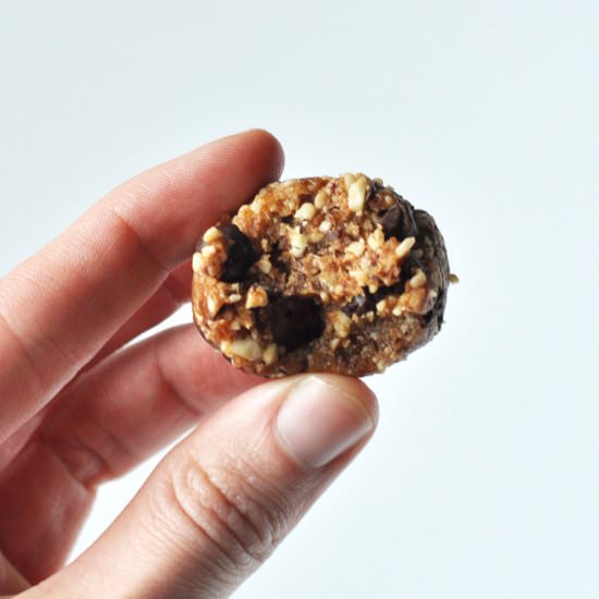 Mint Chocolate Chip Energy Balls