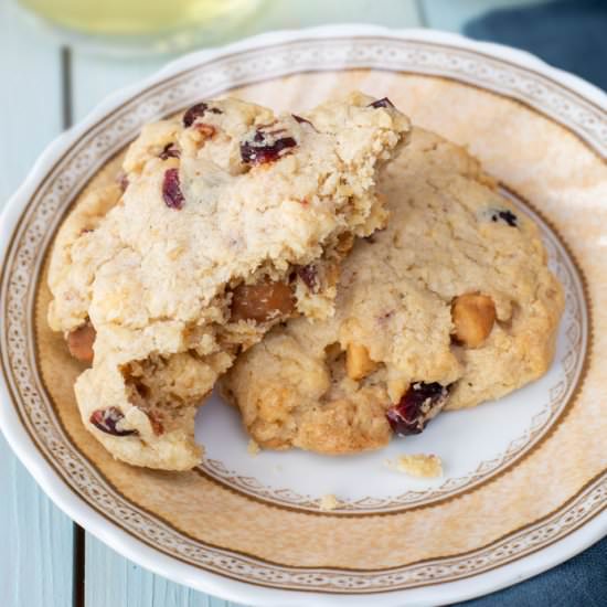 Cranberry & Macadamia Nuts Cookies