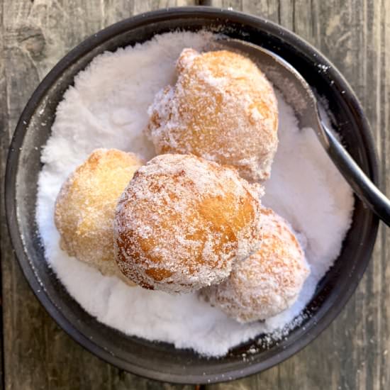 Malasadas (Hawaiian Donuts)