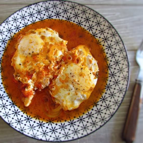 Eggs on tomato sauce