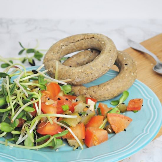 Gluten-free pretzels with tomato