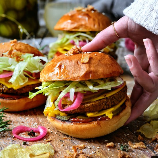 Vegan Burgers with Lentils Steaks