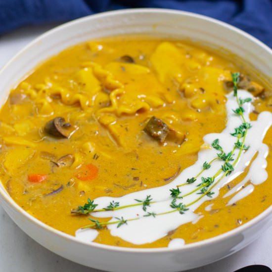 Vegan Creamy Mushroom Lasagna Soup
