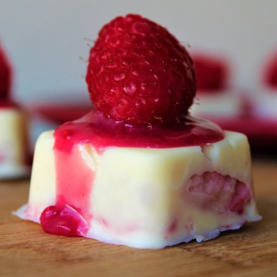 Mini Raspberry Cheesecakes