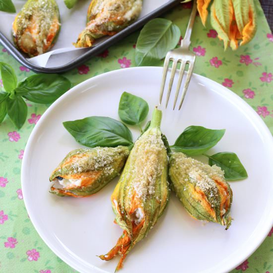 Ricotta stuffed Zucchini flowers