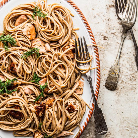 Creamy Salmon Linguine Pasta