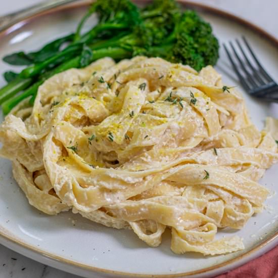 Vegan Lemon Tahini Broccolini Pasta