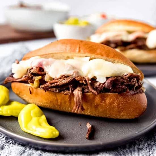CROCK POT ITALIAN BEEF SANDWICHES