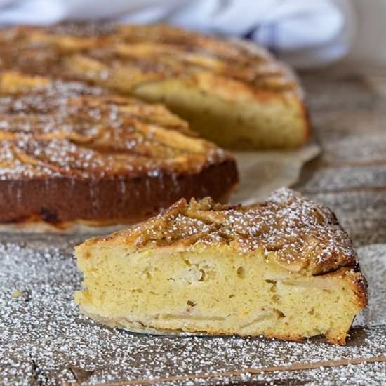 GF Breakfast Apple Yogurt Cake