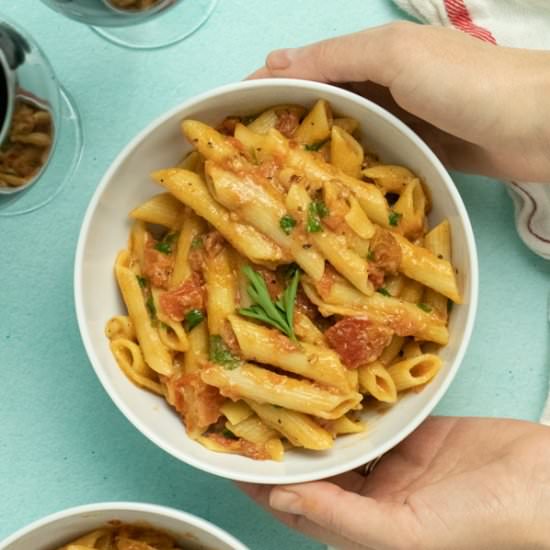 One-Pot Vegan Penne alla Vodka