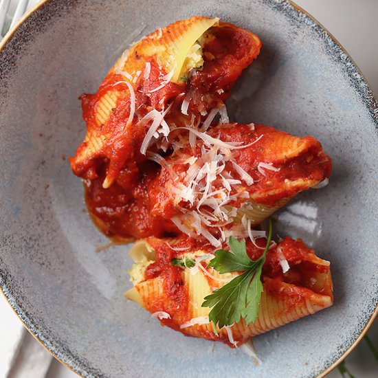 Vegan Stuffed Shells