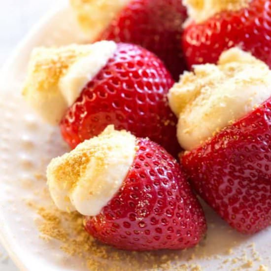 Cheesecake Stuffed Strawberries
