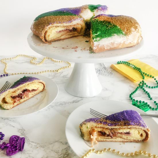 Blackberry Cheese-Filled King Cake