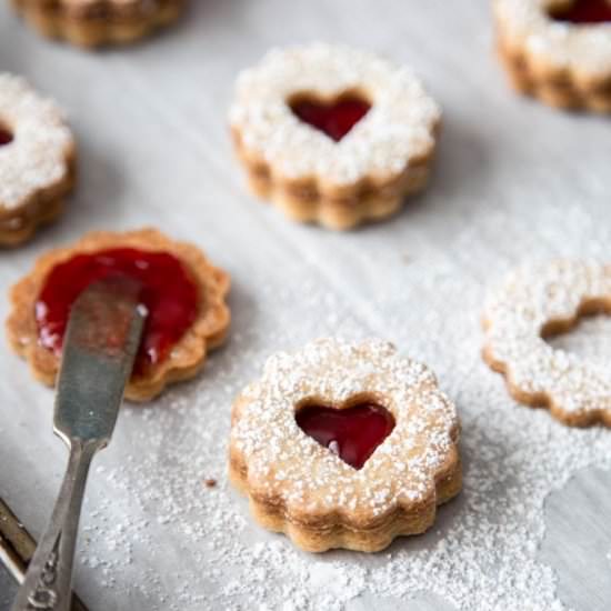 Linzer Cookies