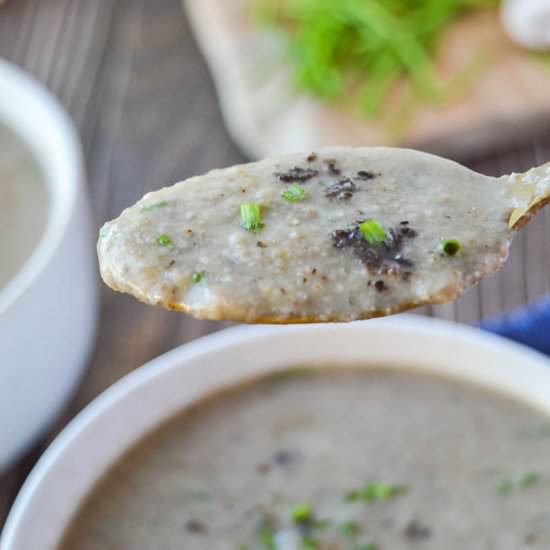 Easy Vegan Mushroom Soup