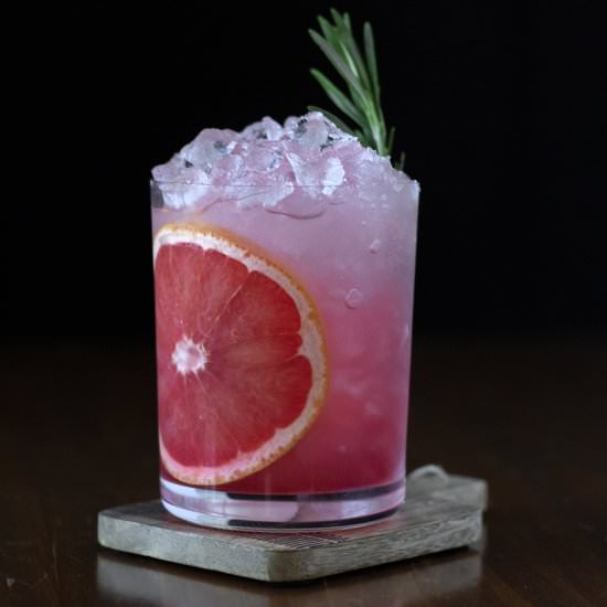 Grapefruit Pomegranate Vodka Sour