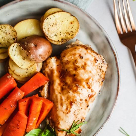 BAKED BALSAMIC CHICKEN